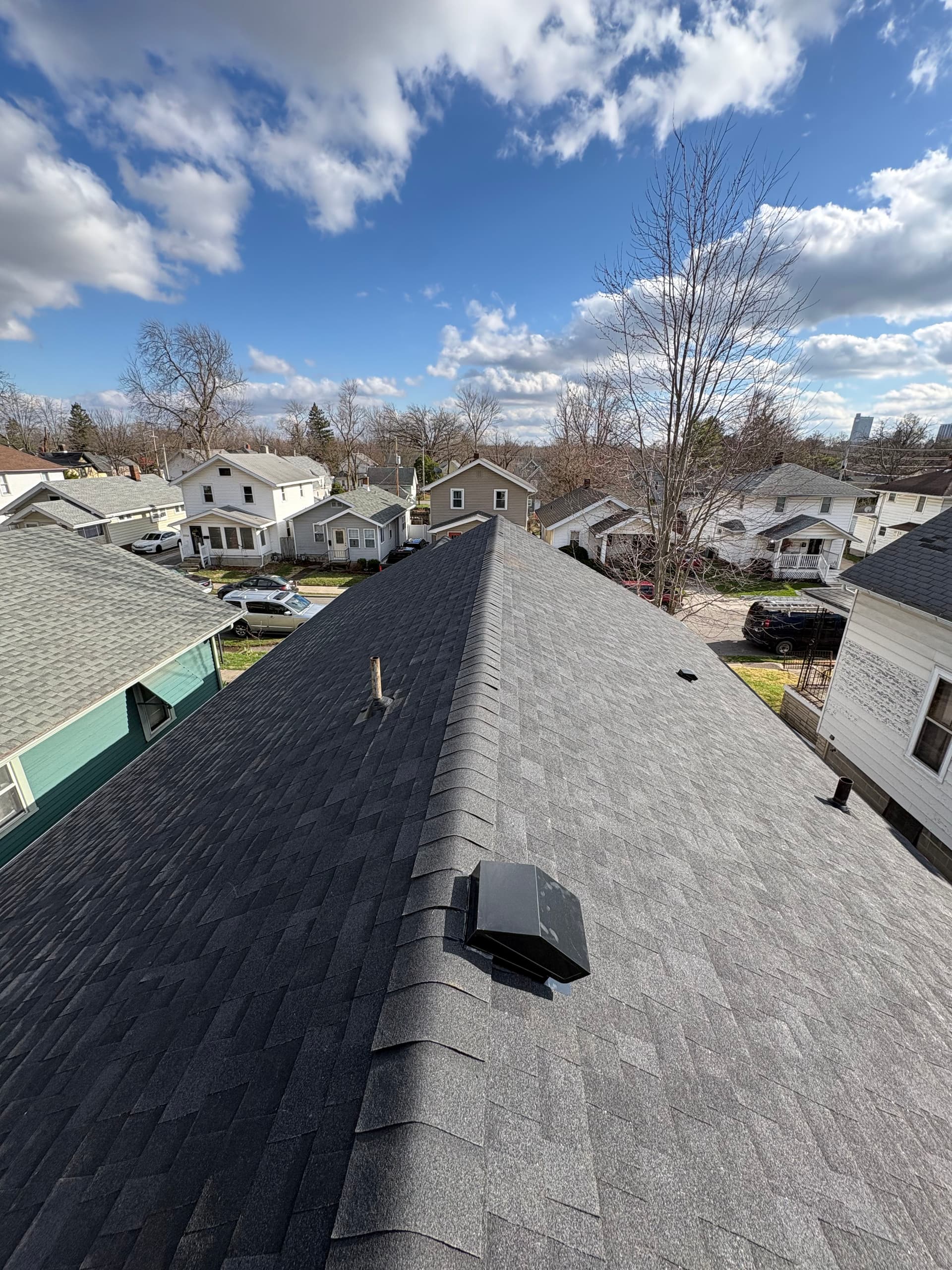 Gallery photos for Fresh Asphalt Shingle Roof Installation on a Residential Home: Image #1