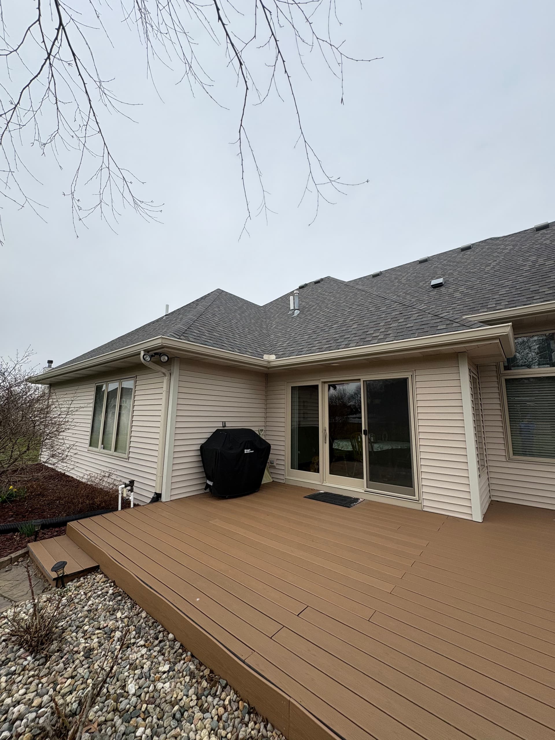 Gallery photos for Enhanced Home with New 6-Inch Gutters: Image #6