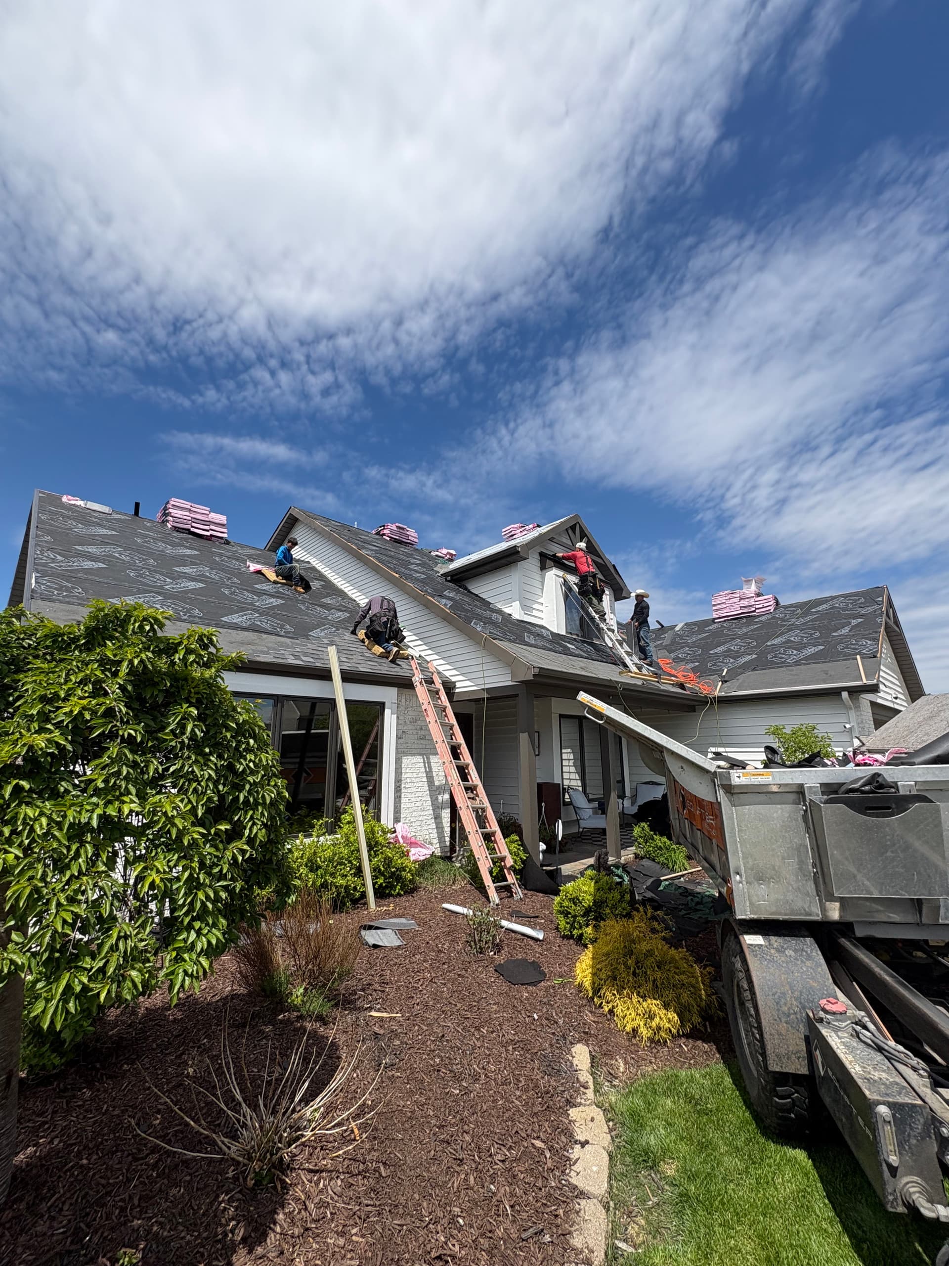 Gallery photos for Owens Corning Williamsburg Gray Asphalt Shingle Roof Replacement: Image #6