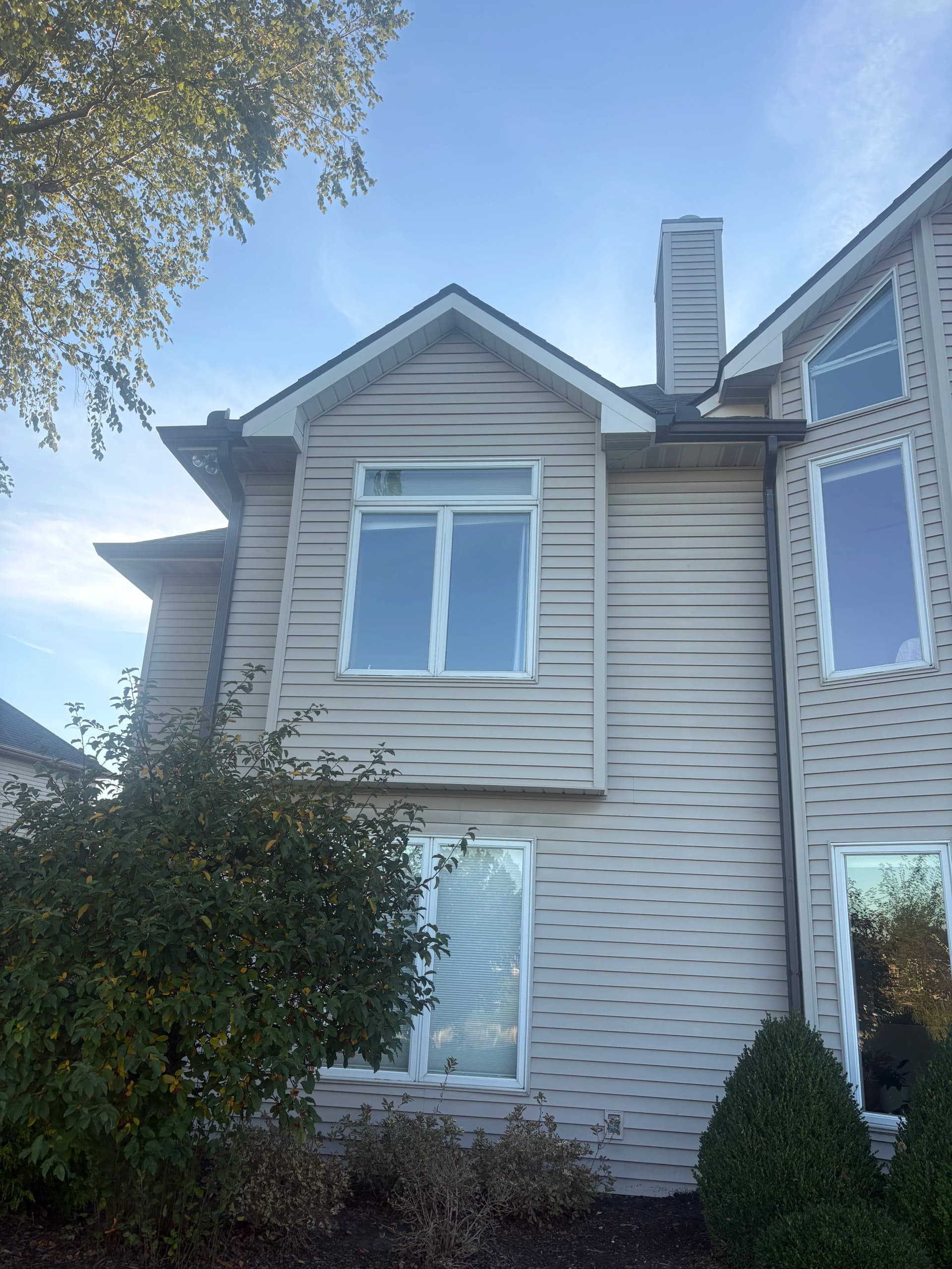 Gallery photos for Why 6-Inch Gutters in Dark Bronze Are Worth It: Image #5