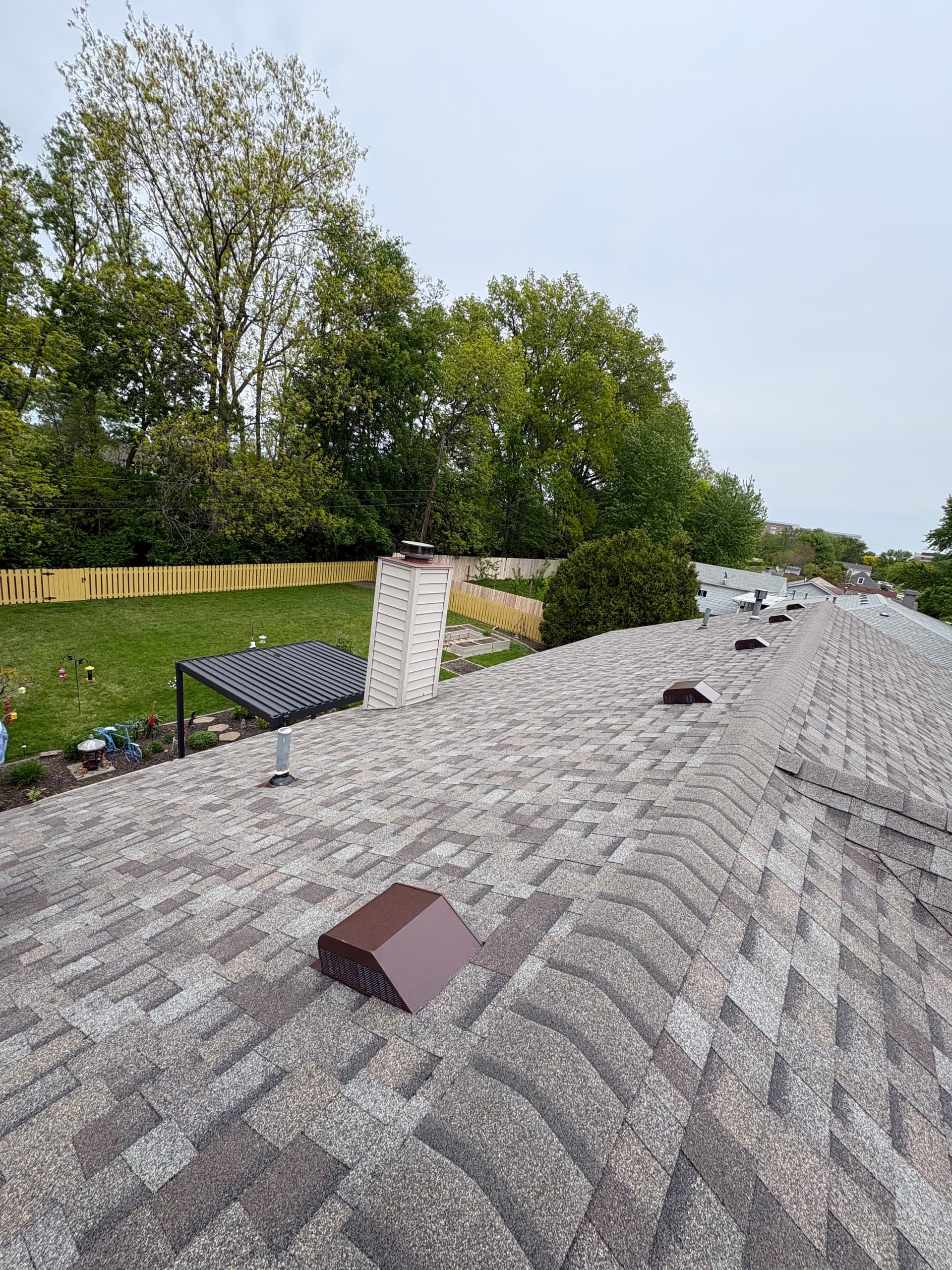 Gallery photos for Owens Corning Driftwood Shingles and Pebblestone Clay Gutters Done Right: Image #2