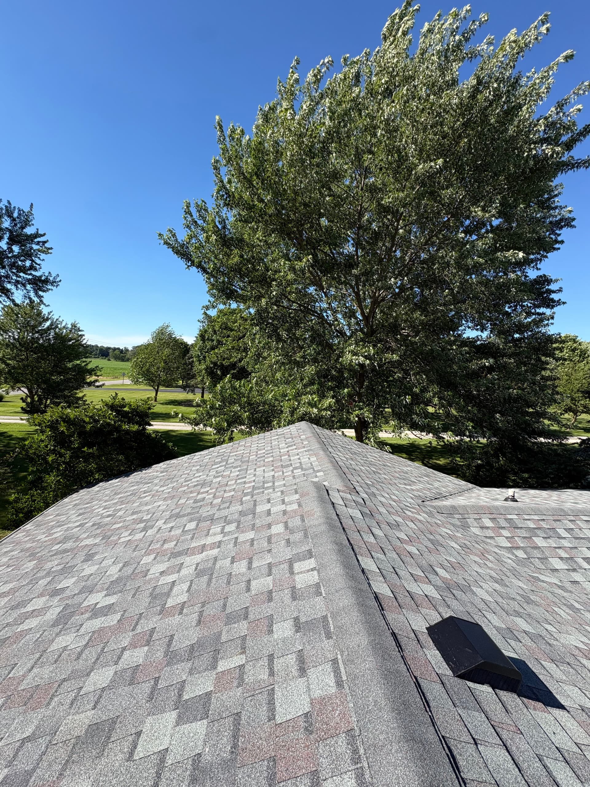 Gallery photos for Atlas Pinnacle Pristine Roof Replacement in Summer Harvest: Image #2