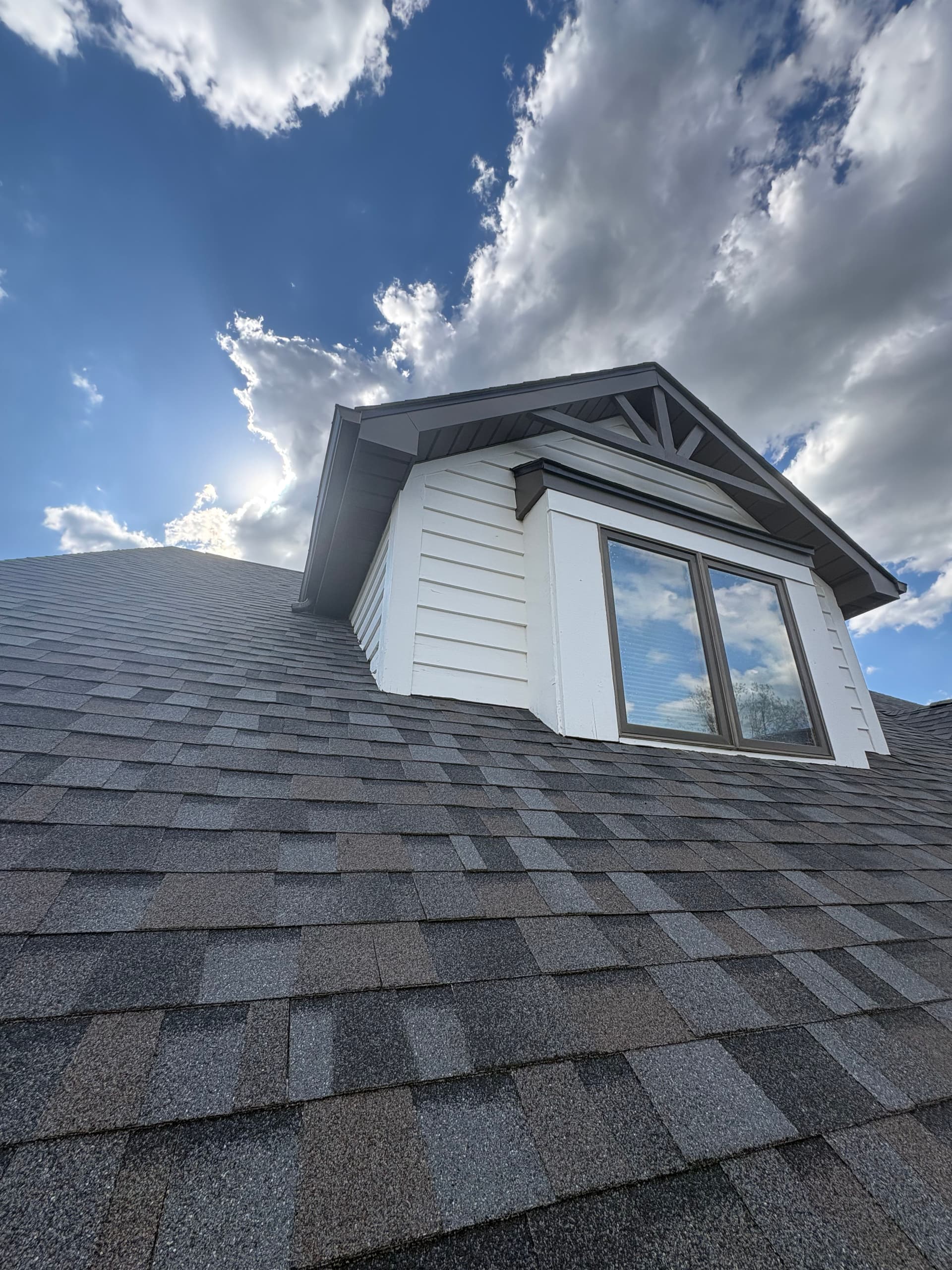 Gallery photos for Owens Corning Williamsburg Gray Asphalt Shingle Roof Replacement: Image #3