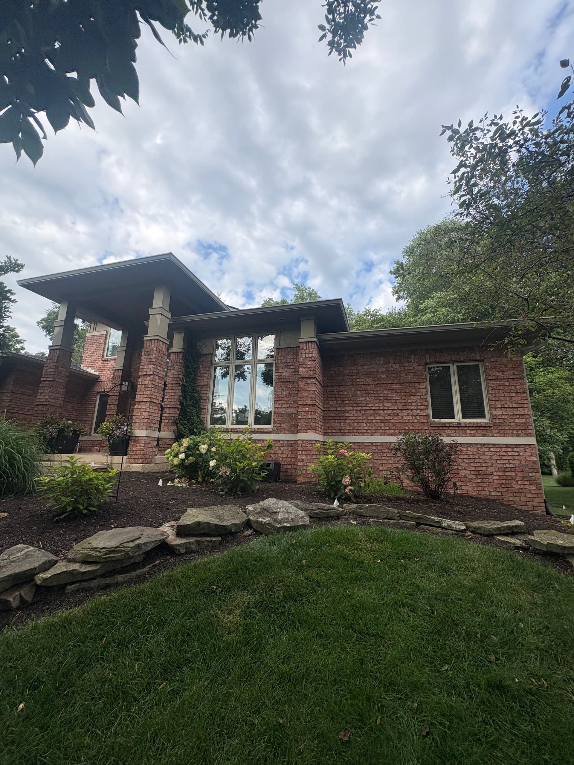 Atlas Pinnacle Pristine Roof and 6-Inch Gutter System Upgrade image