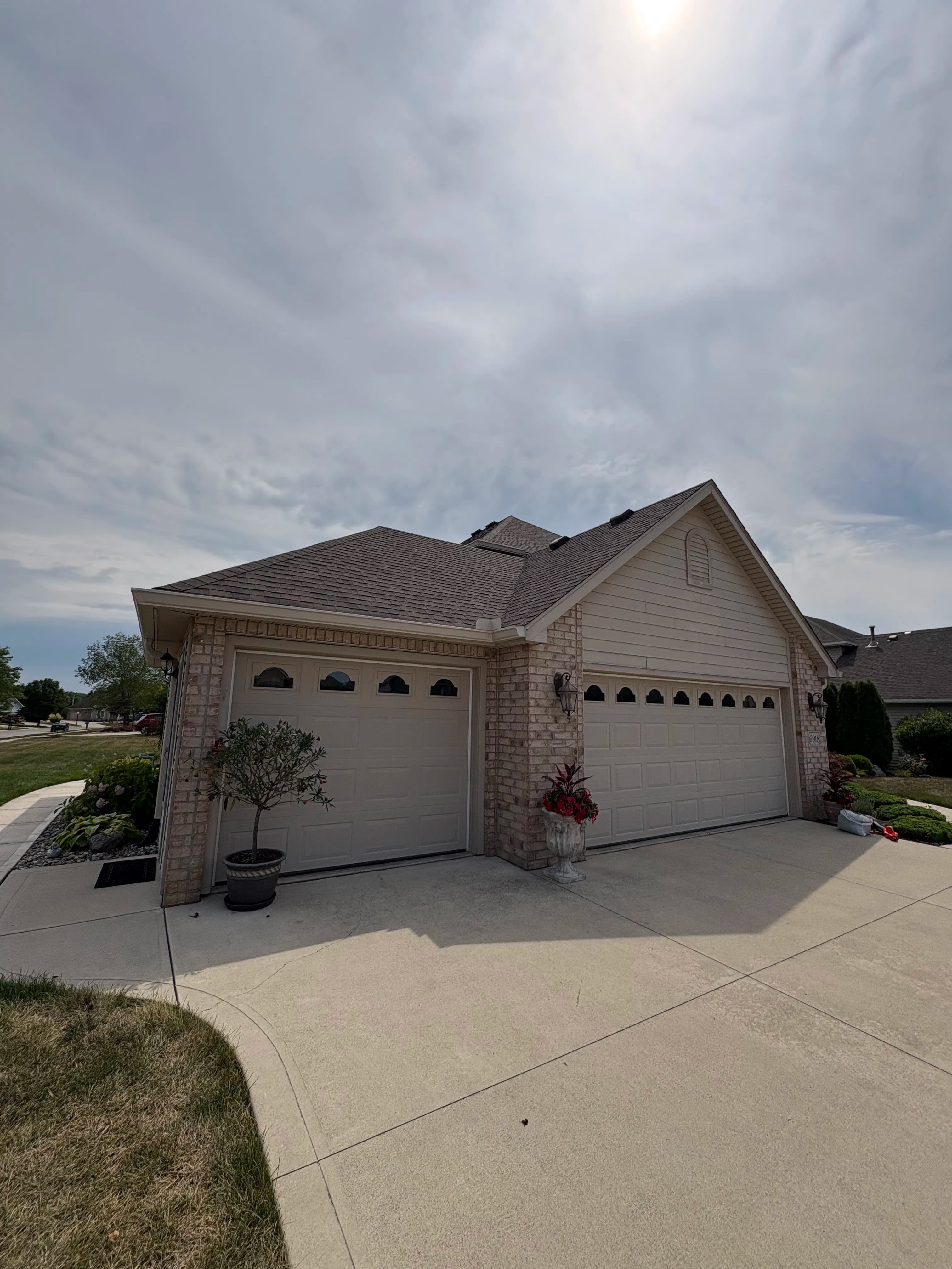 Project Owens Corning Teak Shingles and Desert Sand Gutters Done Right image