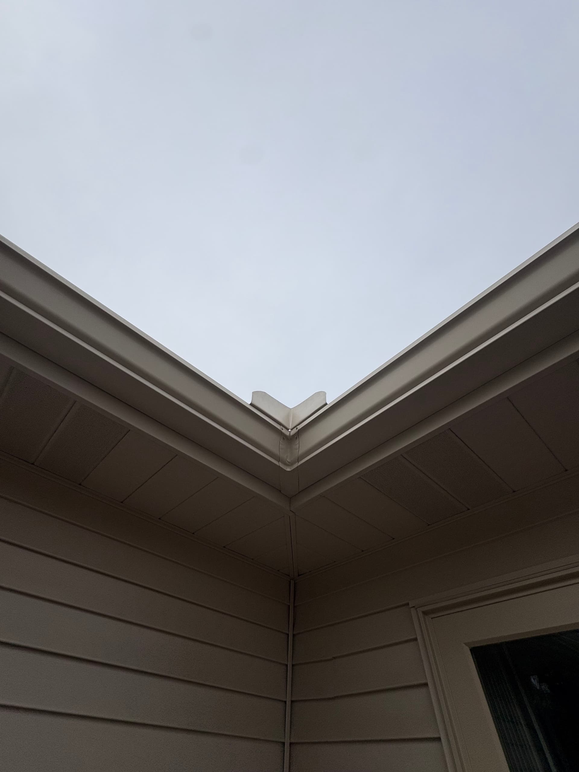 Gallery photos for Enhanced Home with New 6-Inch Gutters: Image #5