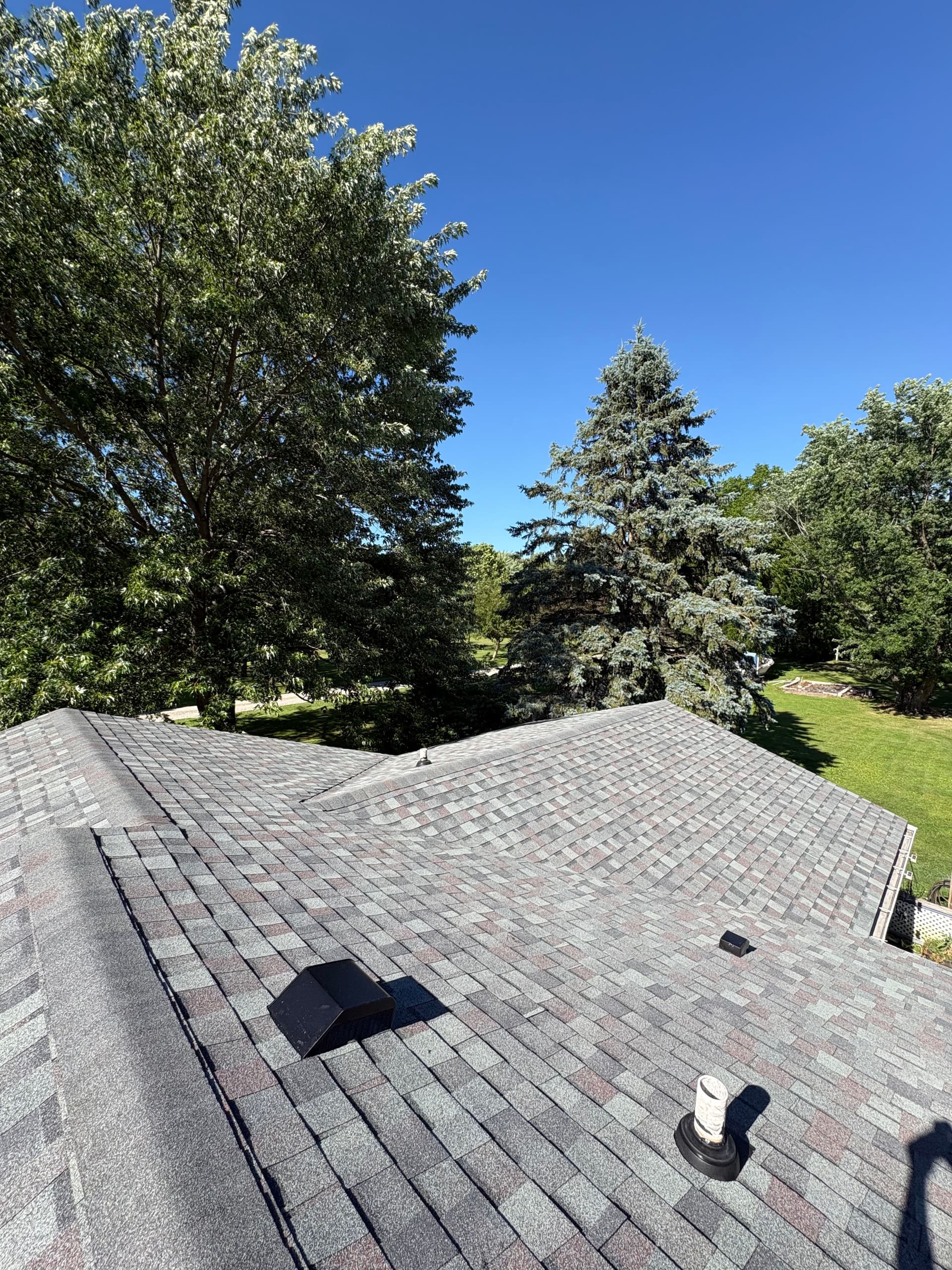 Gallery photos for Atlas Pinnacle Pristine Roof Replacement in Summer Harvest: Image #1