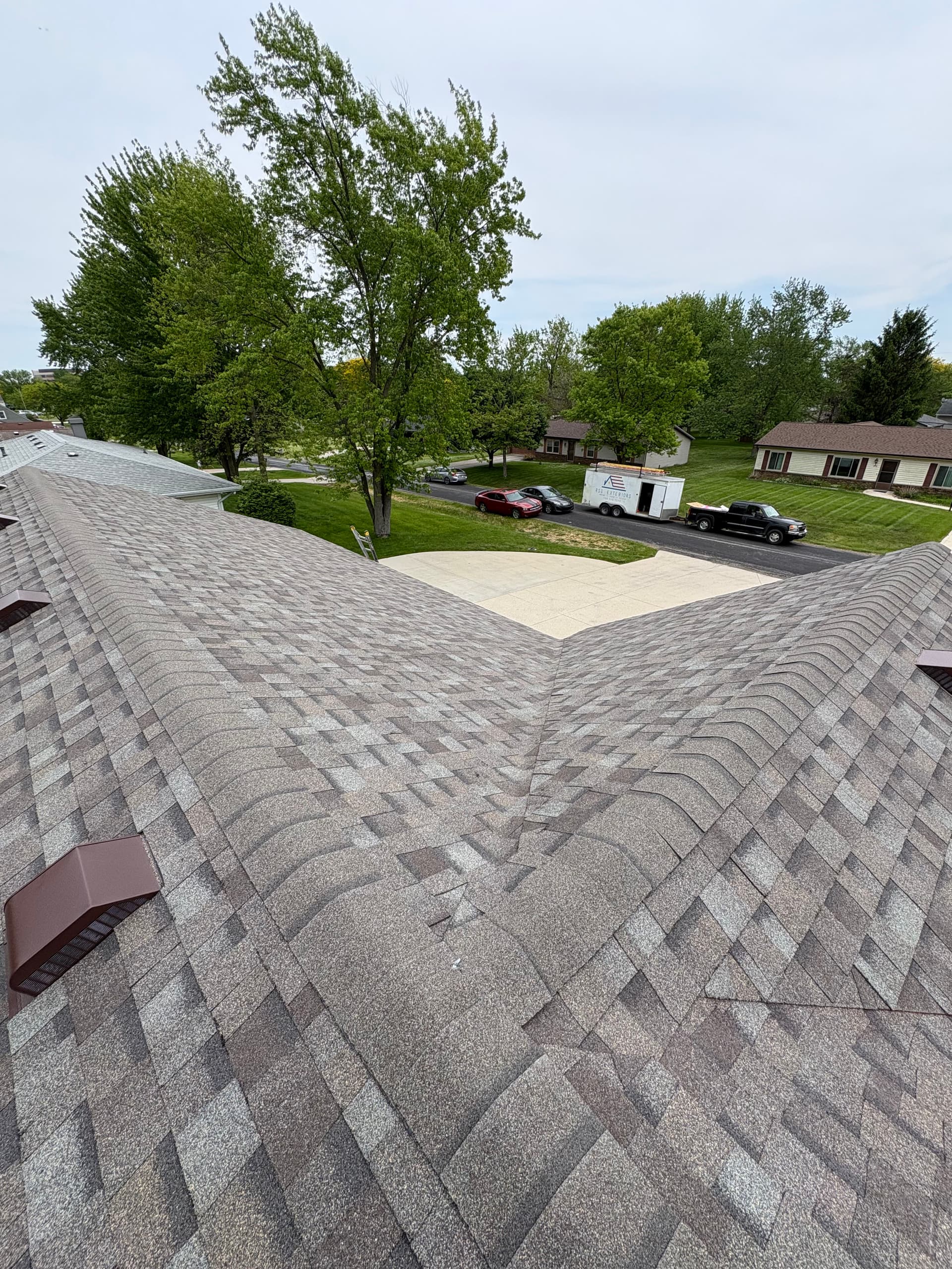 Gallery photos for Owens Corning Driftwood Shingles and Pebblestone Clay Gutters Done Right: Image #4