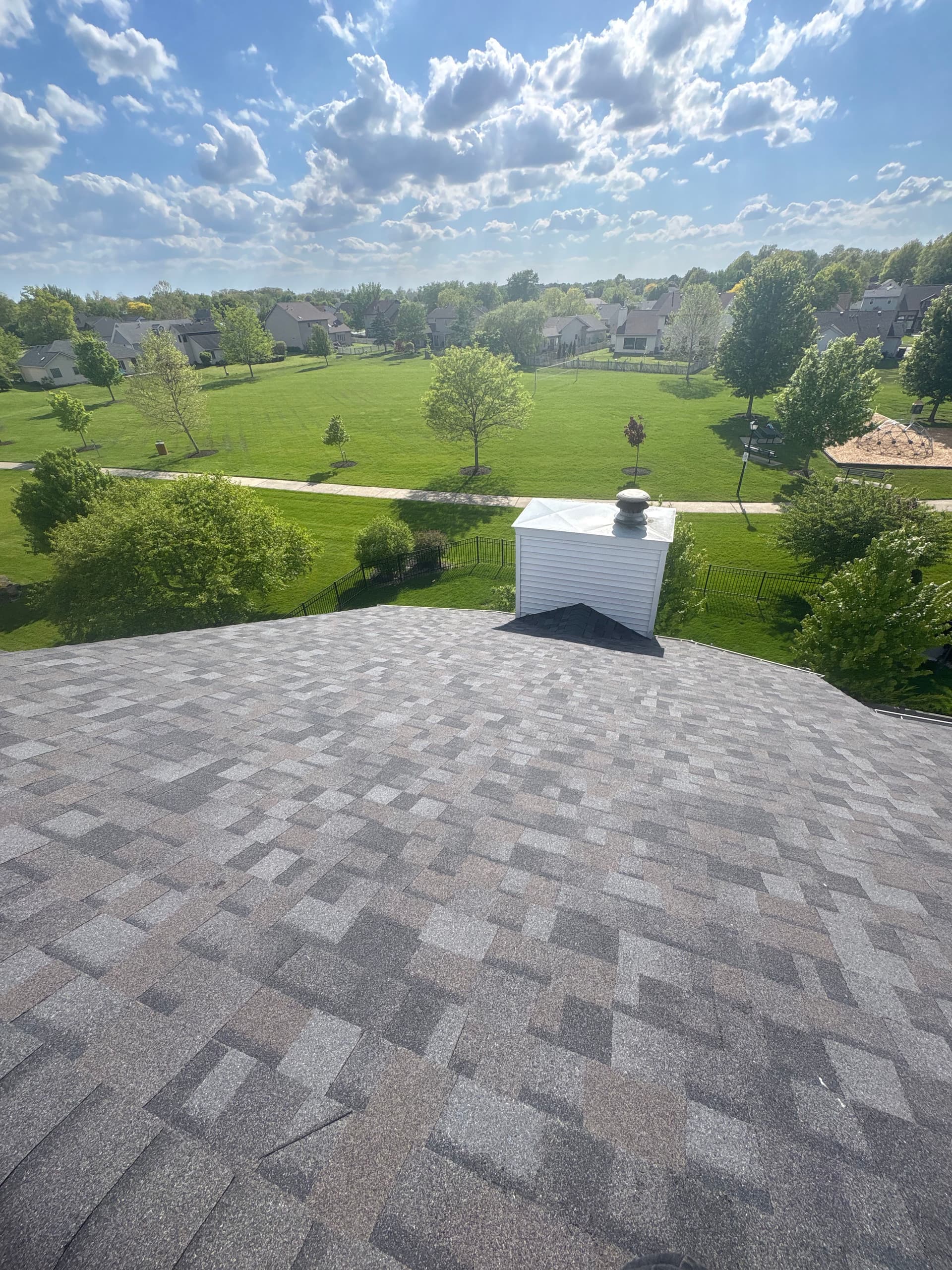 Gallery photos for Owens Corning Williamsburg Gray Asphalt Shingle Roof Replacement: Image #5