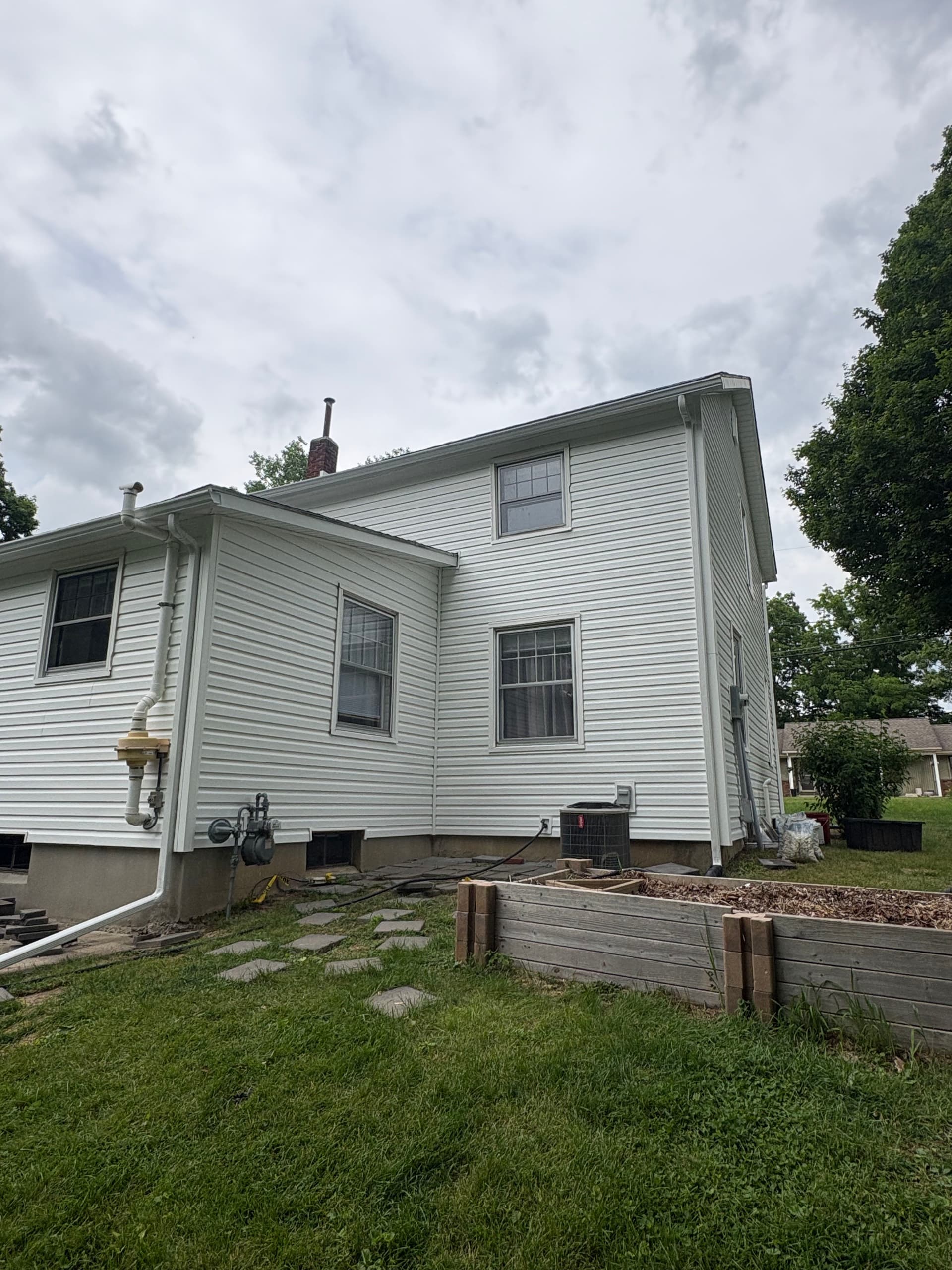 Gallery photos for Full Exterior Siding Soffit Fascia and Gutter Replacement Done Right: Image #5