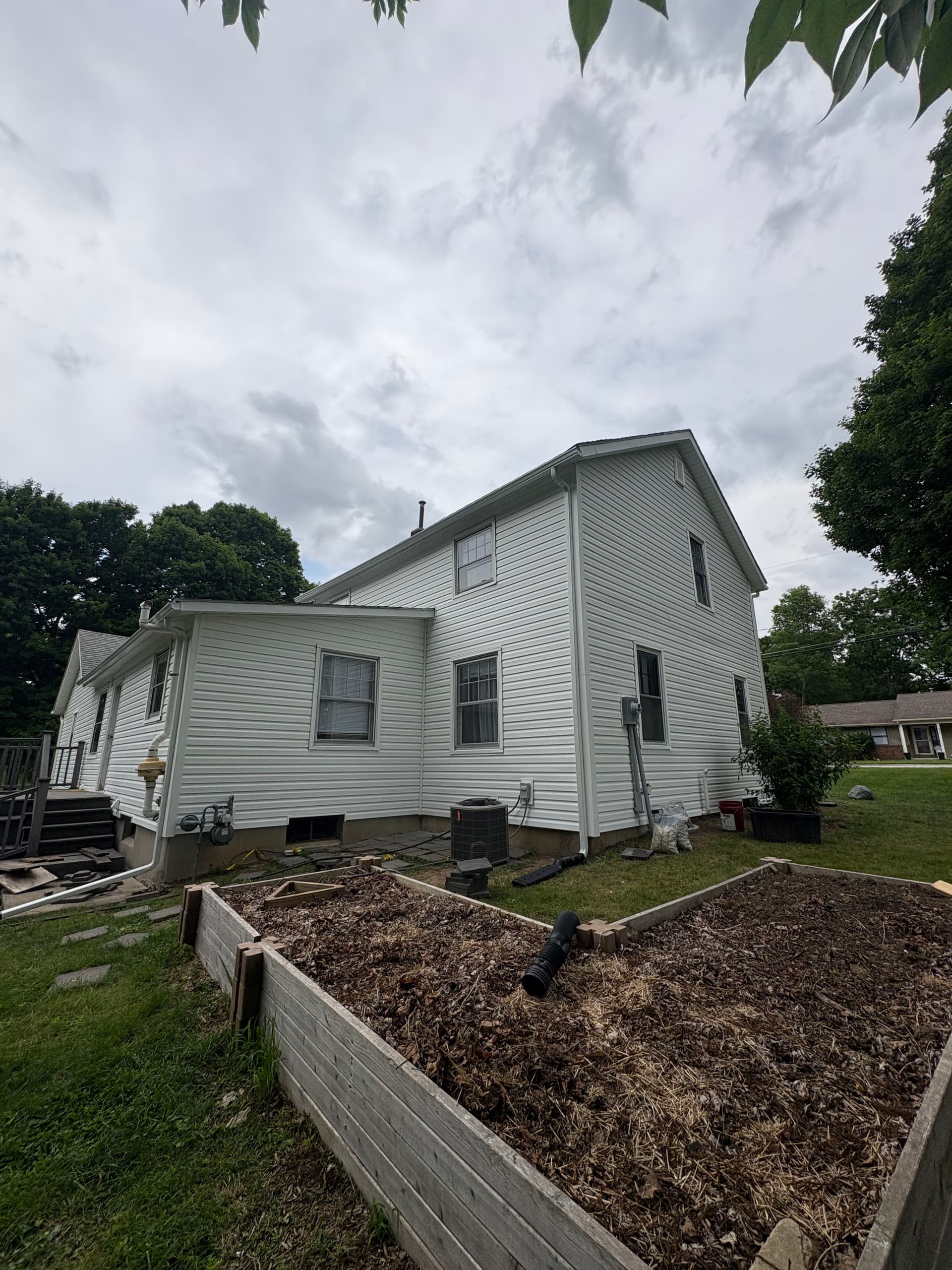 Gallery photos for Full Exterior Siding Soffit Fascia and Gutter Replacement Done Right: Image #7